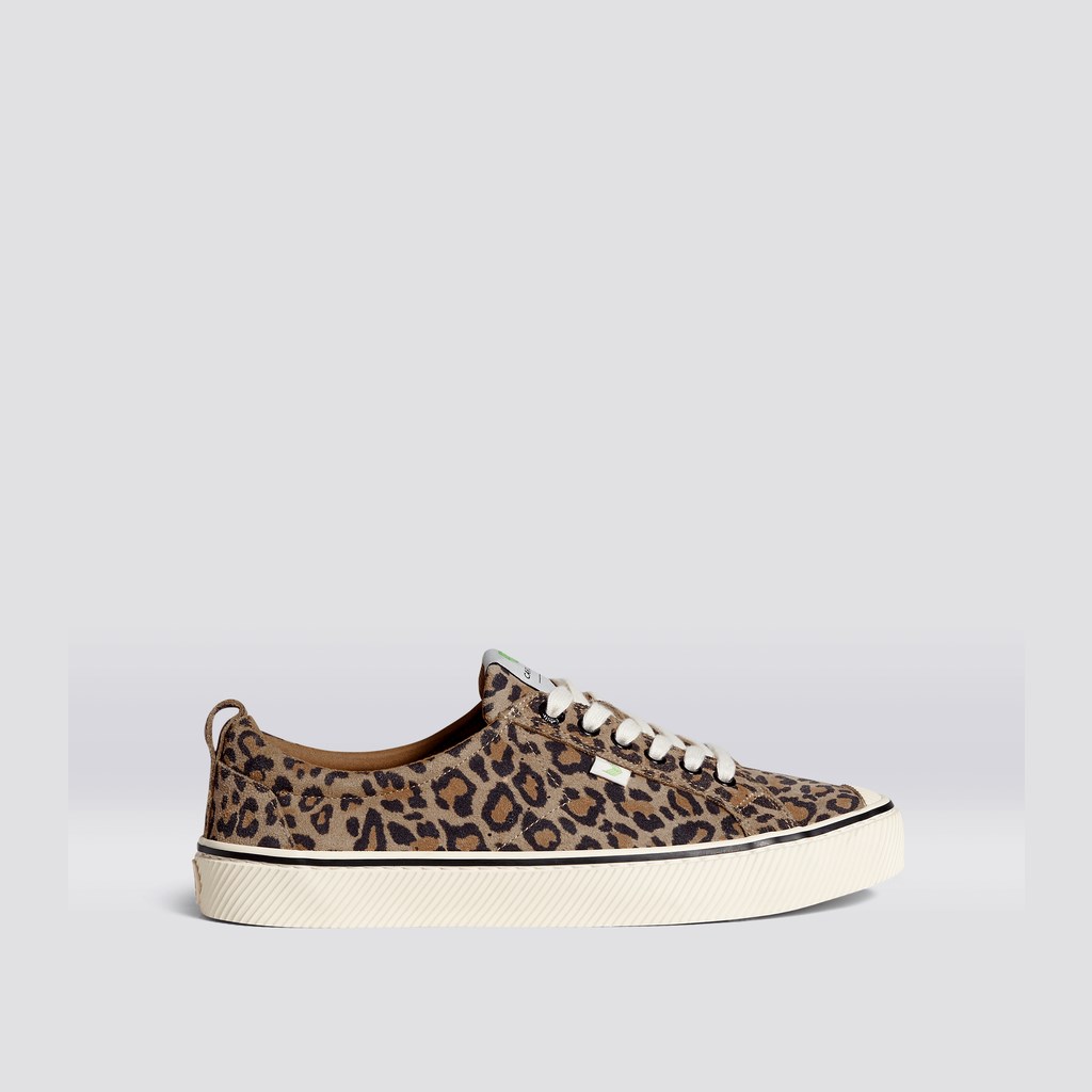 OCA LOW Cariuma Low Top Daim Leopard Homme | HNJ-2962454